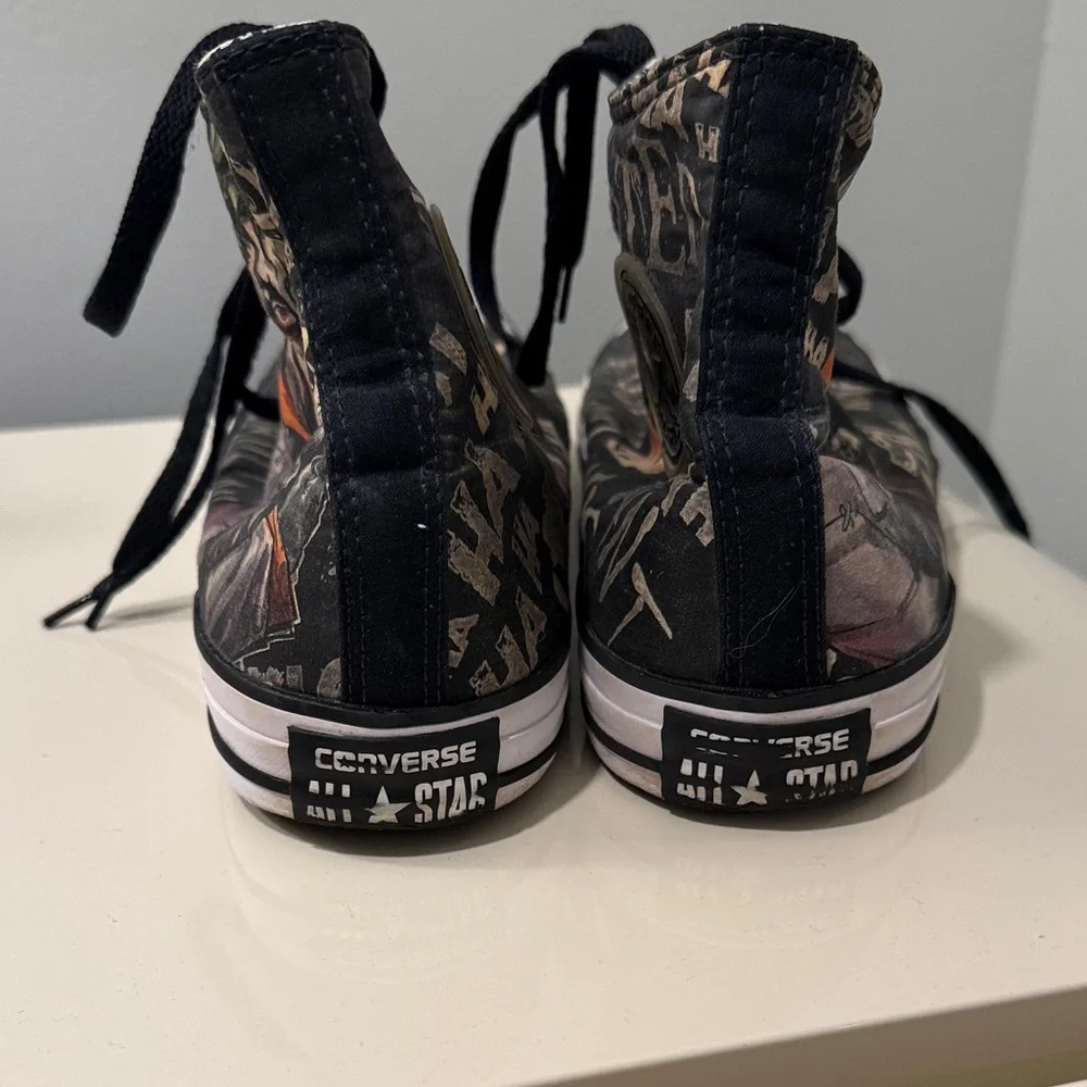 Converse Black and White Graphic high tops - Picture 9 of 12